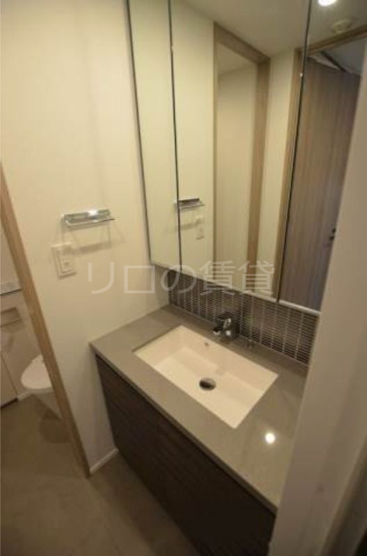 洗面設備　別部屋参考写真