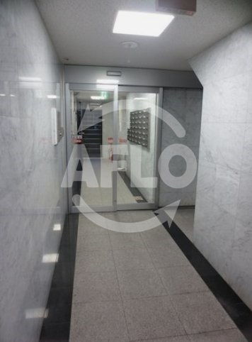 ロビー　沢村マンション　ロビー