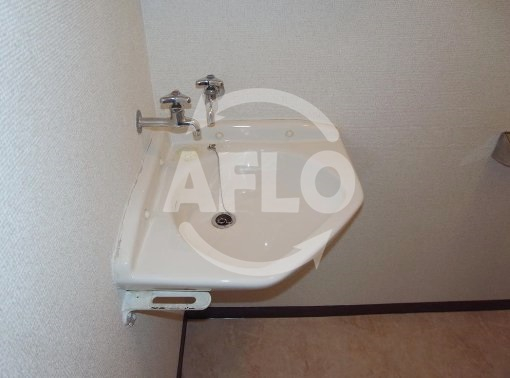 洗面設備　沢村マンション　洗面台