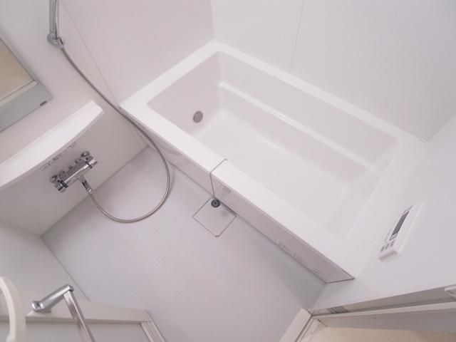 バス・シャワールーム　★追い焚き・浴室乾燥機能つき★
