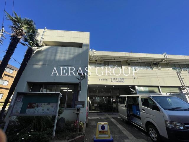 図書館　もとまち図書館（図書館）まで687m