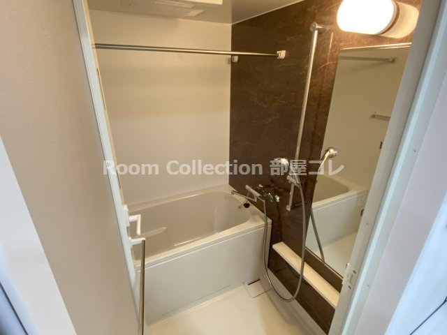バス・シャワールーム　※同物件他部屋写真 反転の場合有