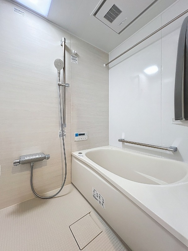 バス・シャワールーム　バス