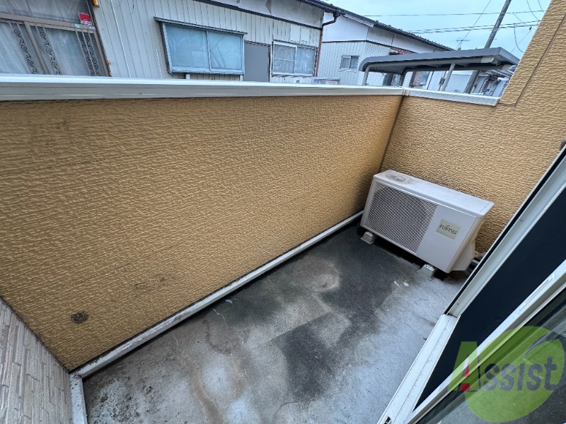 バルコニー　バルコニーが付いています。洗濯物が捗りますね。