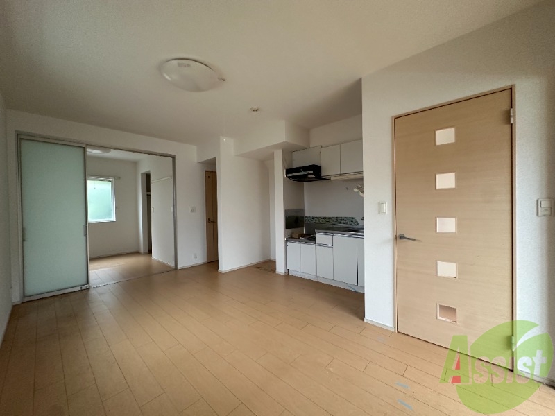 居室・リビング　１０．９帖のリビングルームです。広々としていますね