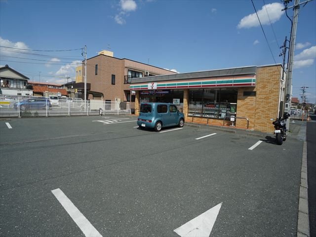 コンビニ　セブンイレブン　浜松曳馬店（コンビニ）まで300m