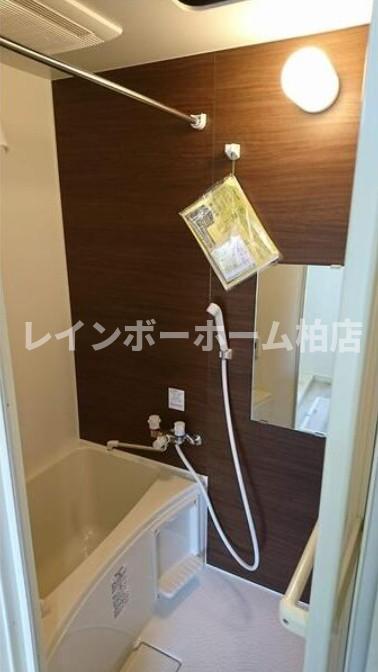 バス・シャワールーム　日々の暮らしに欠かせないお風呂です