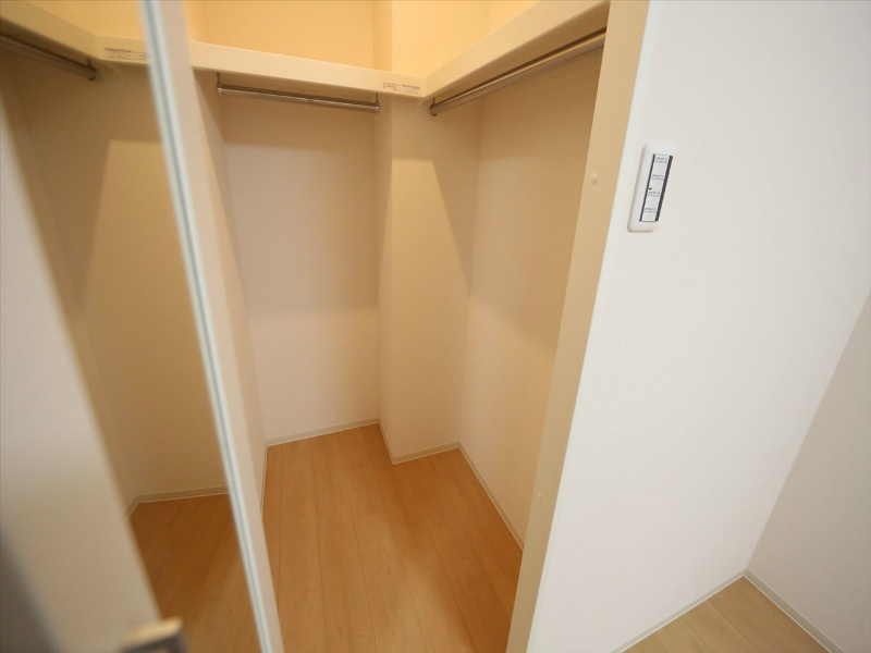 収納　ウォークインクローゼット　収納充実してます