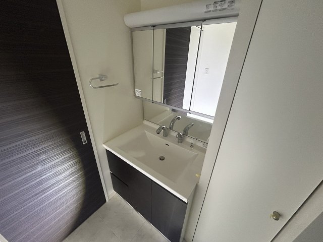 洗面設備　忙しい朝には欠かせない洗面所です