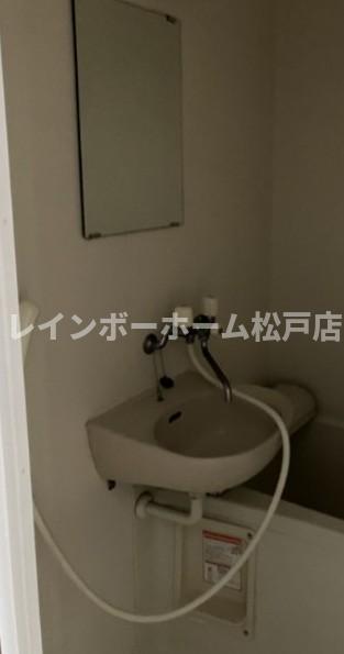 洗面設備　洗面所です