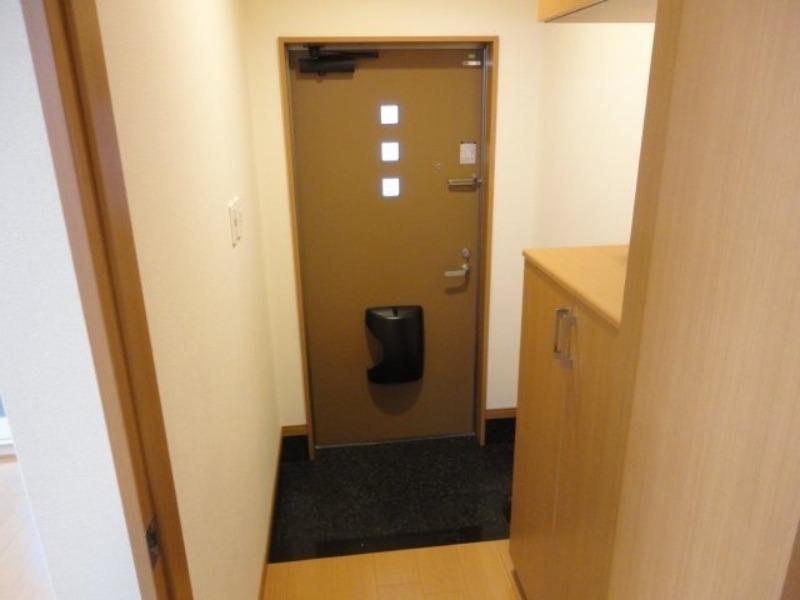 玄関　図面と現状に相違がある場合には現状を優先