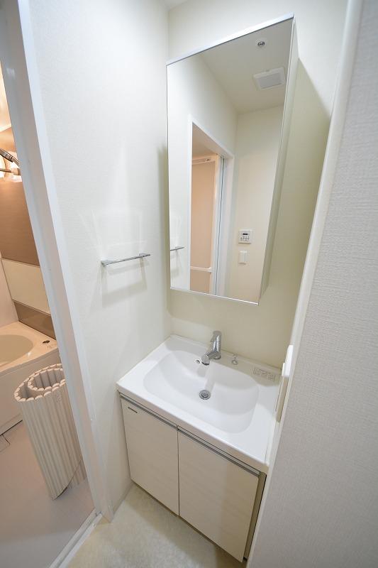 洗面設備　アビエール松屋町　独立洗面台