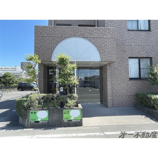 エントランス　エントランス