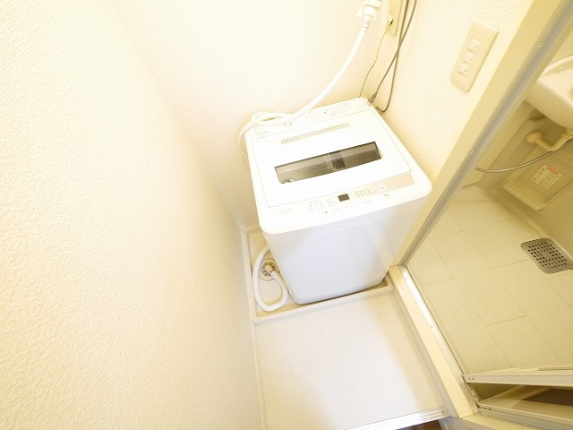 その他設備　洗濯機置場付きです