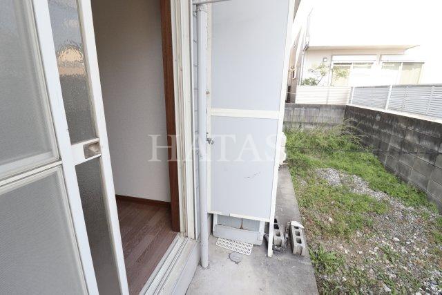 バルコニー　同物件別部屋です。