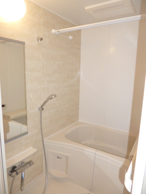 バス・シャワールーム　★追焚きに浴室乾燥機完備★