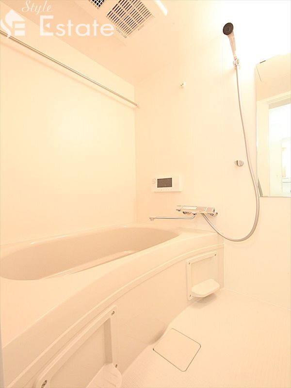 バス・シャワールーム　バスルーム