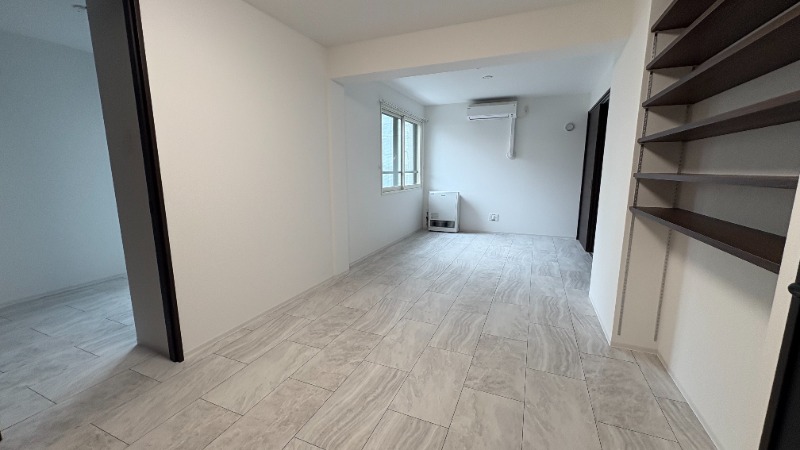 居室・リビング　広々リビング