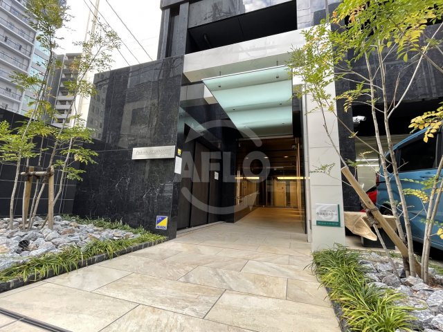 エントランス　パークサイド本町　エントランス