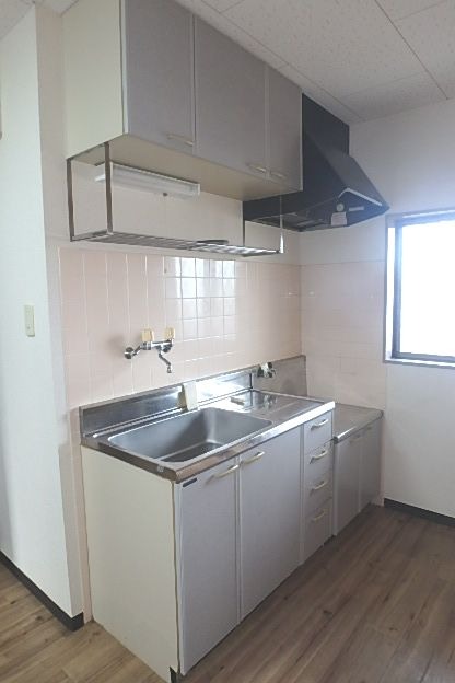 キッチン　窓があって明るいキッチン☆