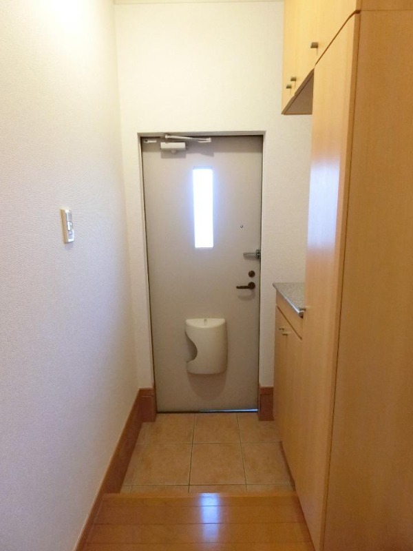 玄関　図面と現状に相違がある場合には現状を優先