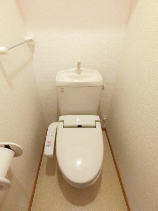 トイレ　図面と現状に相違がある場合には現状を優先