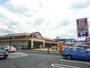 スーパー　トップワールド楠葉店（スーパー）まで747m