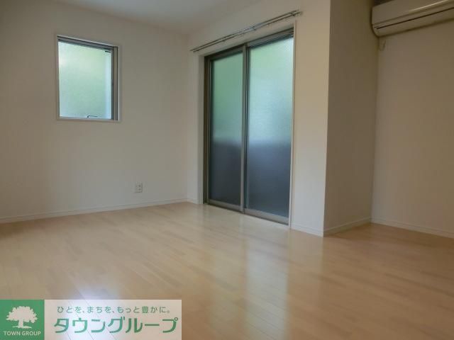 その他部屋・スペース　明るい二面採光のお部屋