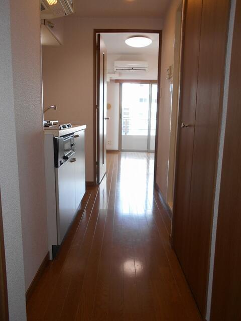 玄関　（同タイプ別部屋参考写真）?