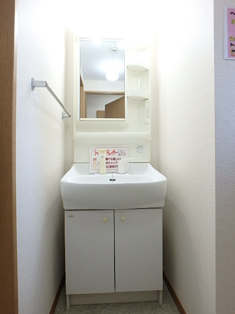 洗面設備　図面と現状が相違がある場合には現状を優先．．．