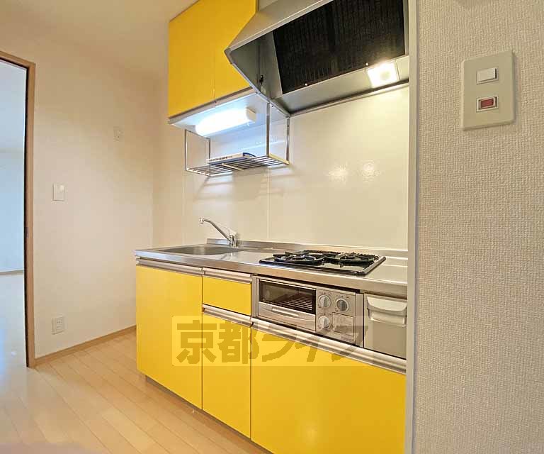 キッチン　調理スペースがしっかりとあるキッチンです。
