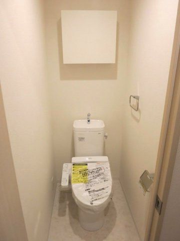 トイレ　■温水洗浄便座