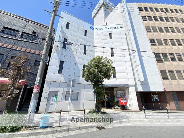 銀行　大阪シティ信用金庫桃谷駅前支店（銀行）まで655m