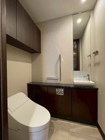 トイレ　清潔感のあるトイレです