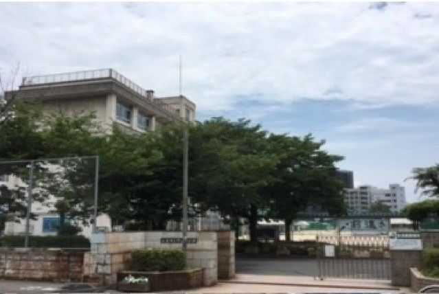 中学校　中広中学校（中学校）まで2600m
