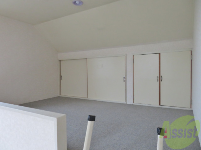 その他部屋・スペース　ロフトになります。こちらで寝るのもありですがハシゴ注意です。