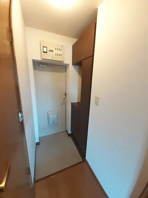 玄関　図面と現状に相違がある場合には現状を優先
