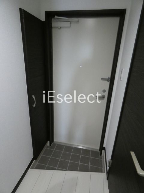 玄関　シューズボックス付きです。