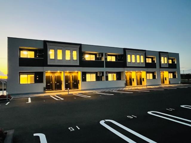 建物外観　外観写真（夜）