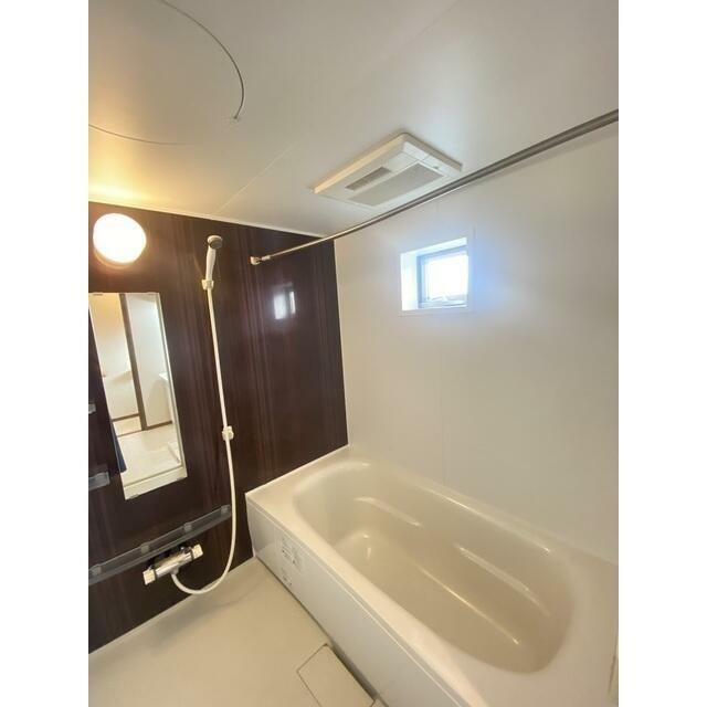 バス・シャワールーム　※他のお部屋の参考写真です