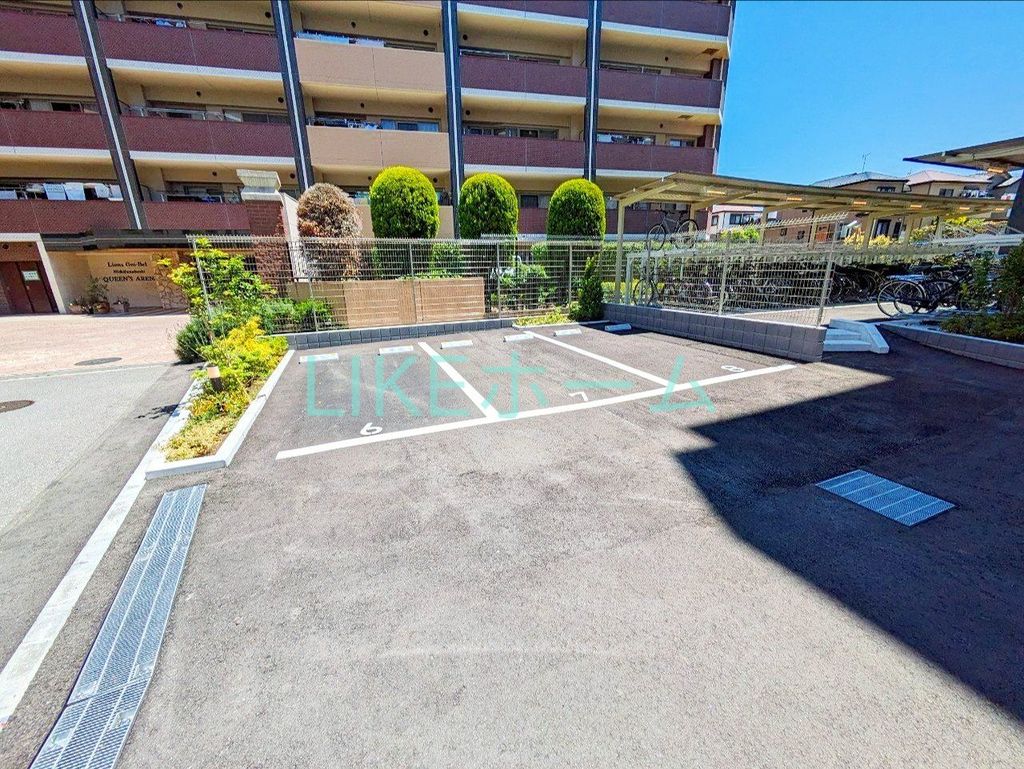 駐車場　駐車場