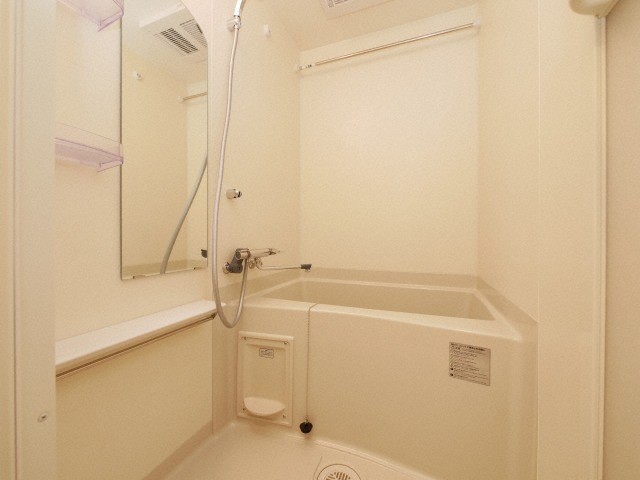 バス・シャワールーム　ゆったり過ごせるお風呂です