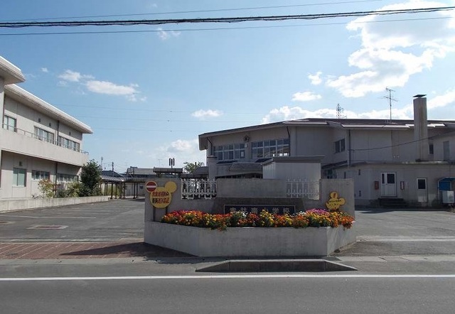 小学校　東松島市立赤井南小学校（小学校）まで550m