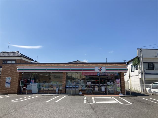 コンビニ　セブンイレブン新潟元町店（コンビニ）まで959m