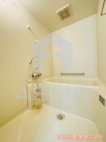 バス・シャワールーム　同マンション別部屋　参考写真