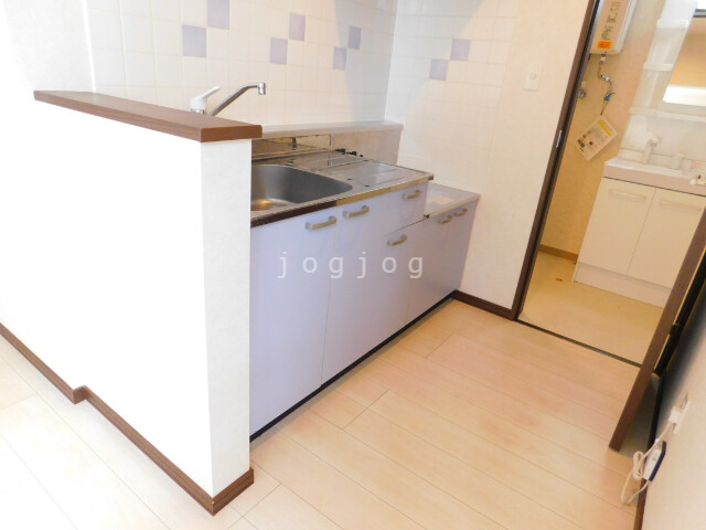 キッチン　家具の配置がしやすい独立キッチンです。