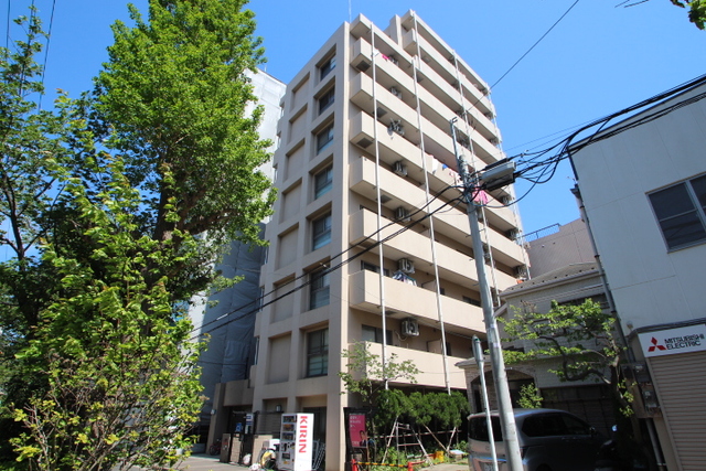 建物外観　丈夫な鉄筋コンクリート造マンションです☆