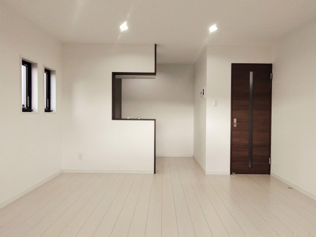 居室・リビング　即日案内可能です♪現地待ち合わせOK！どの物件でも当社でお得