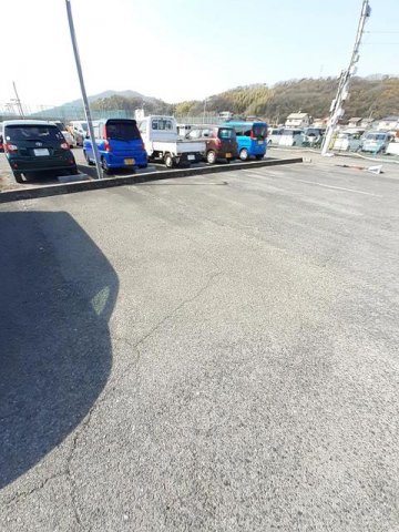 駐車場　駐車スペースもあります