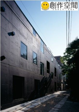 ＪＲ中央線 飯田橋駅 徒歩5分 4階建 築18年の外観写真